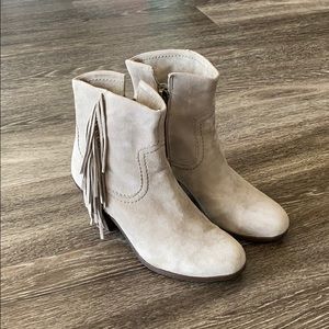 Gray fringe booties